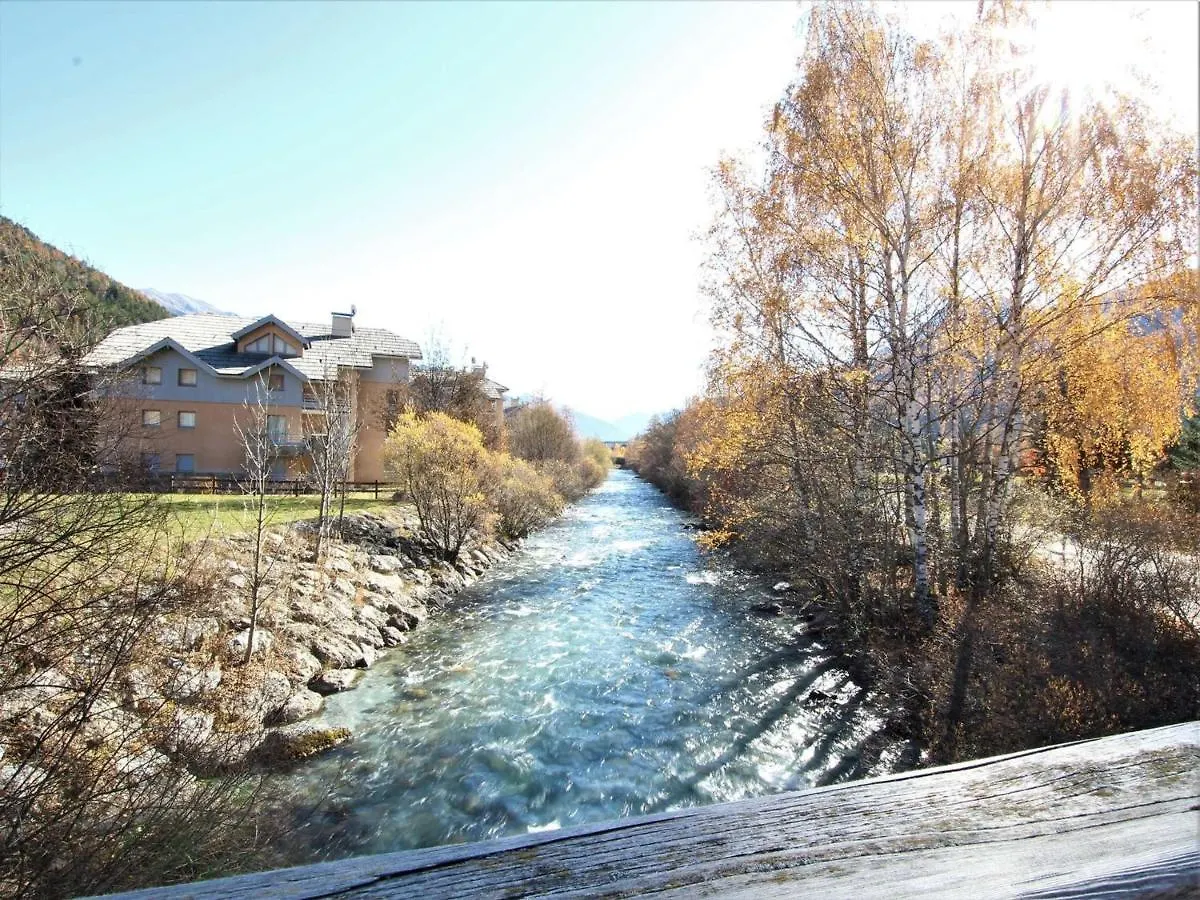 Charmant T2 Avec Terrasse Et Jardin, 6 Couchages, Proche Pistes - La Salle-Les-Alpes - Fr-1-330F-93 Serre Chevalier France